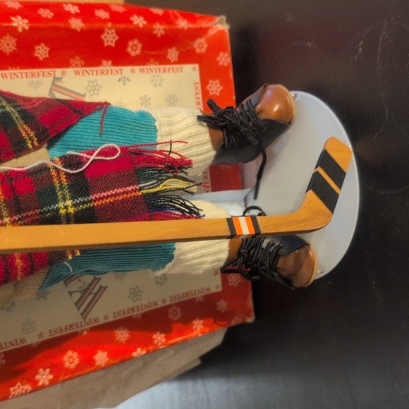 Vintage "Brian" Winterfest Porcelain Doll - Picture 15 of 16